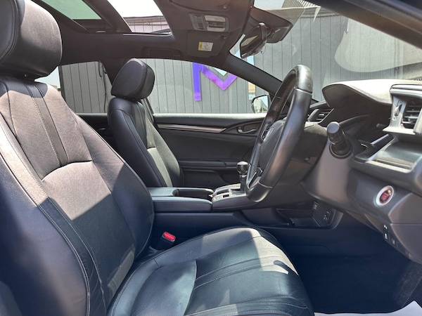 Used Honda Civic 2017 for sale - 74966009: Photo 22