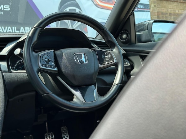 Used Honda Civic 2017 for sale - 74966009: Photo 48