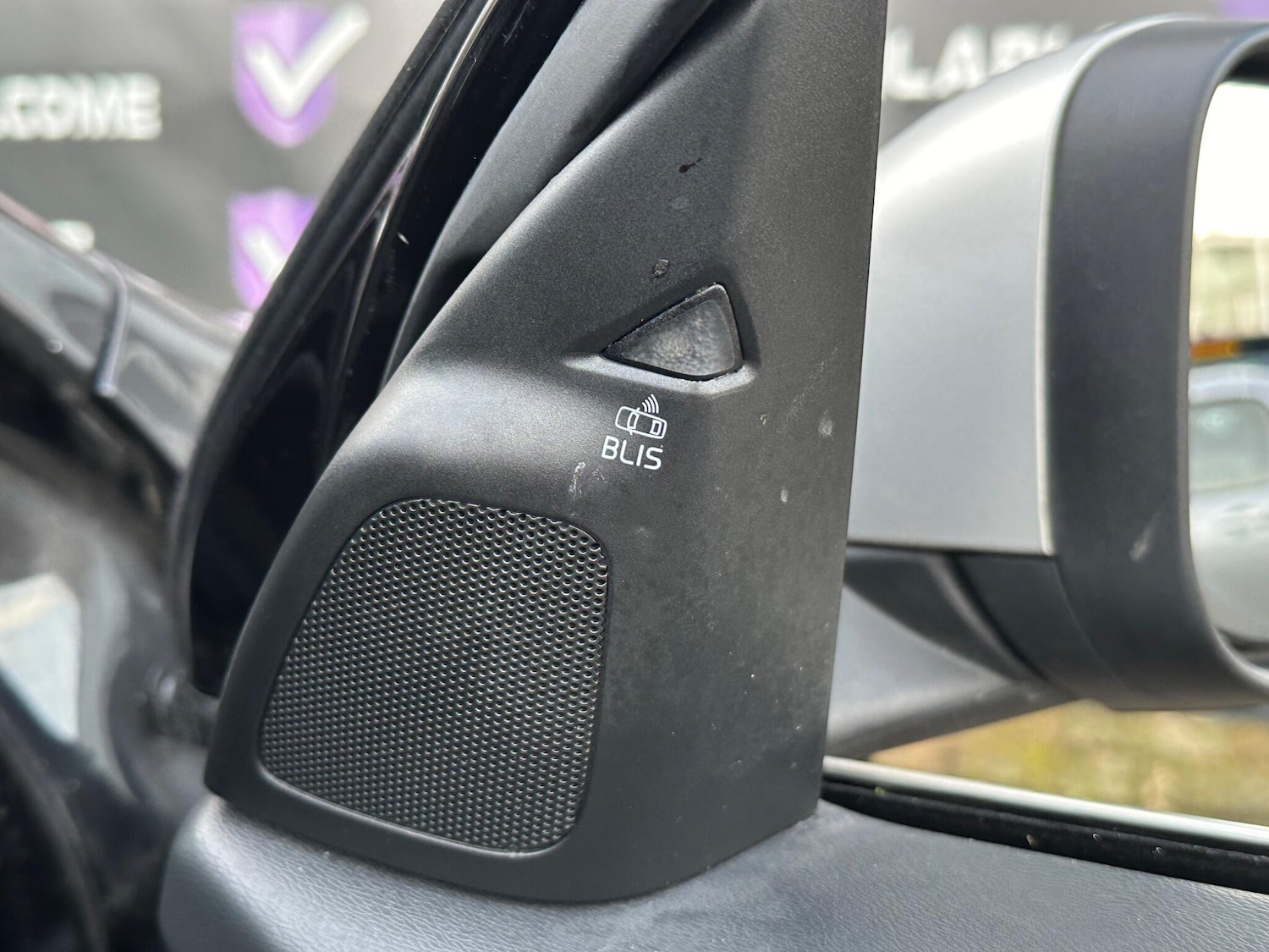 Used Volvo S60 2017 for sale - 76759770: Photo 25