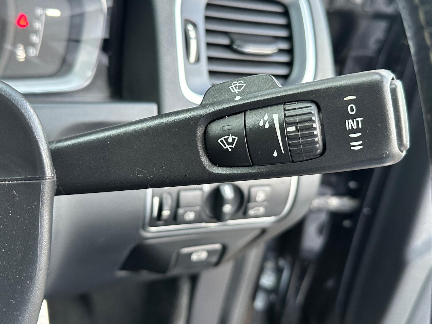 Used Volvo S60 2017 for sale - 76759770: Photo 31