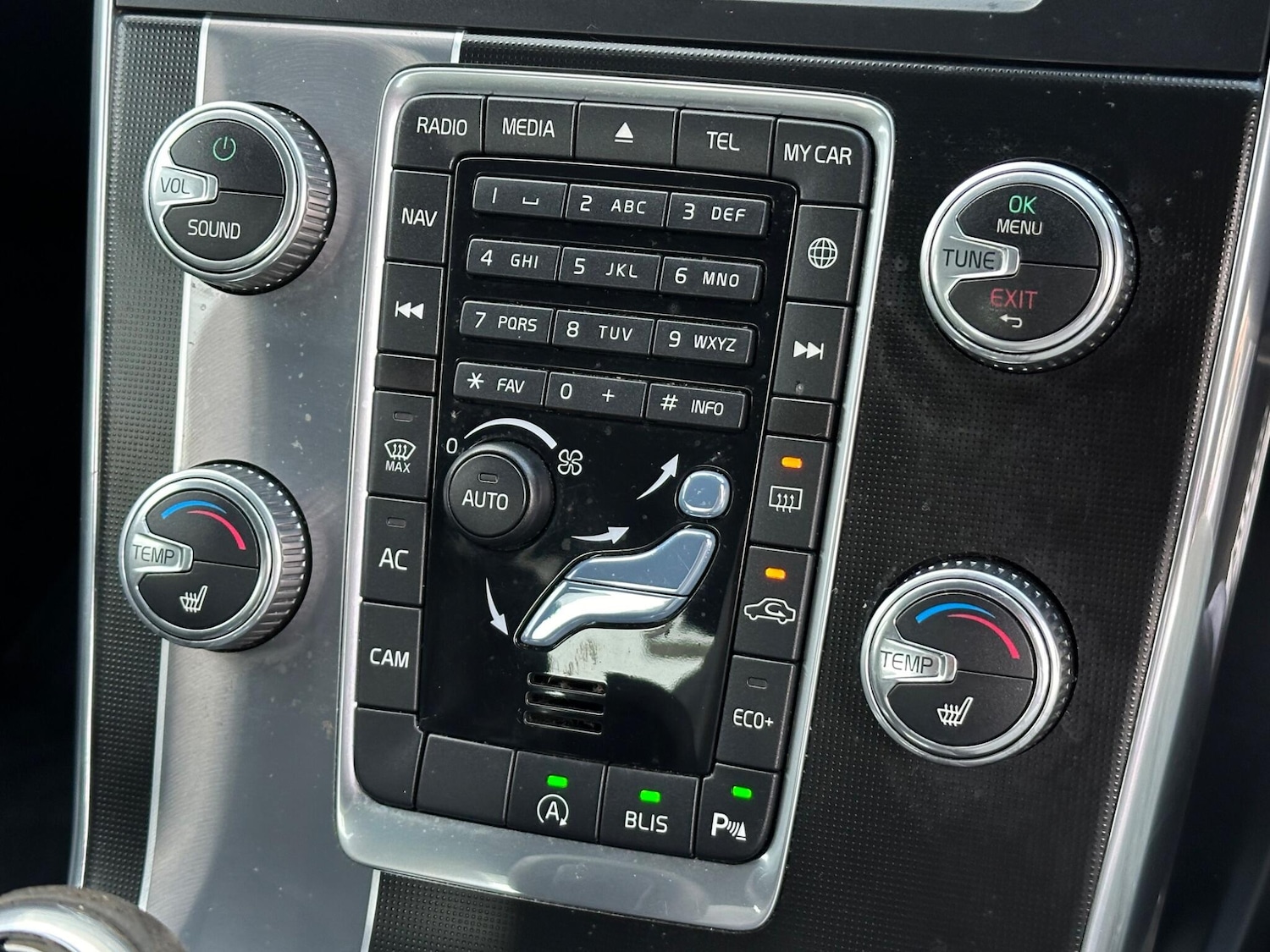 Used Volvo S60 2017 for sale - 76759770: Photo 41