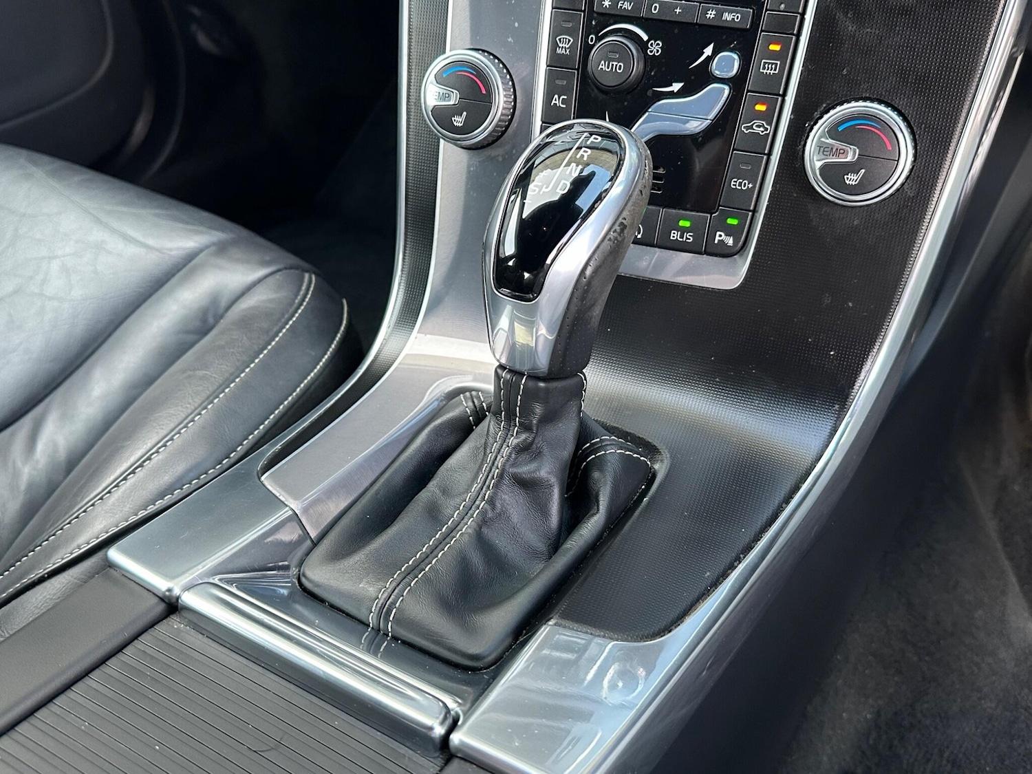 Used Volvo S60 2017 for sale - 76759770: Photo 42