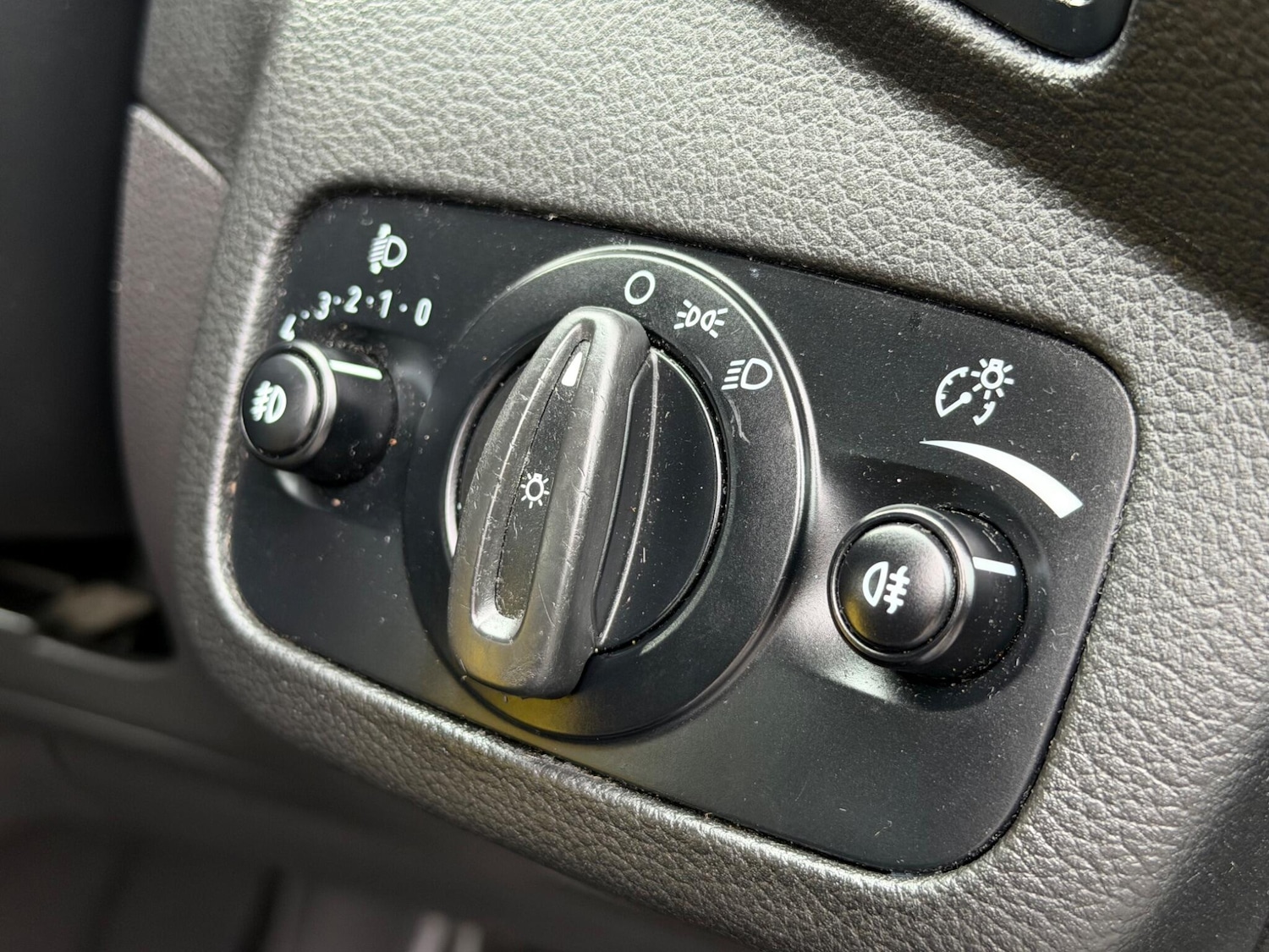 Used Ford Grand C-Max 2016 for sale - 78141446: Photo 28