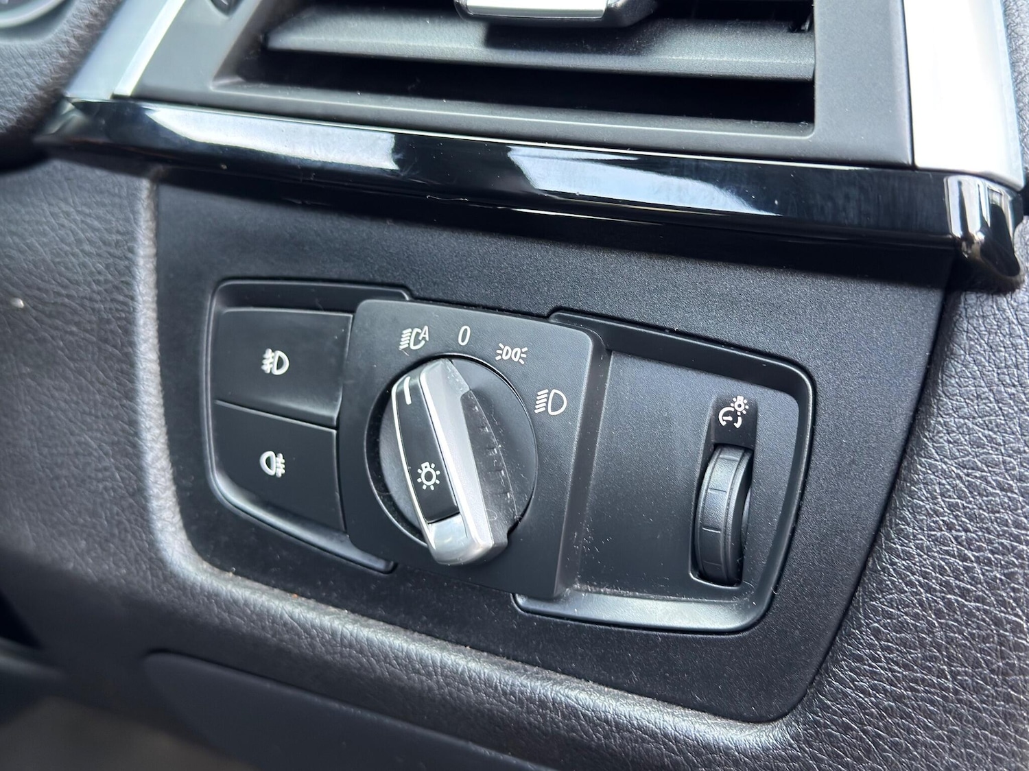 Used BMW 3 Series 2017 for sale - 76743121: Photo 26