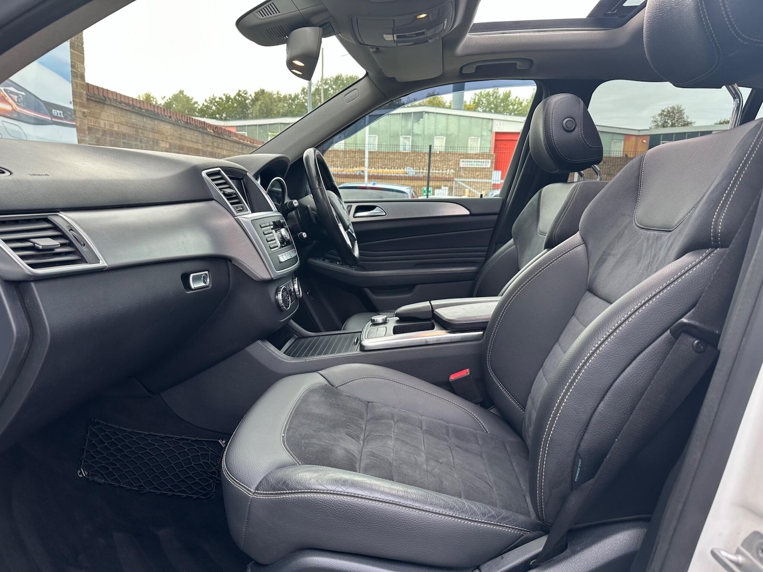 Used Mercedes-Benz M-Class 2015 for sale - 76072290: Photo 48