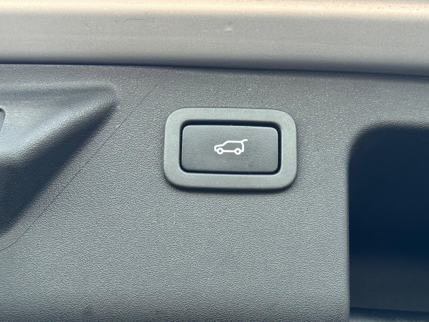 Used Land Rover Discovery Sport 2017 for sale - 77524368: Photo 22