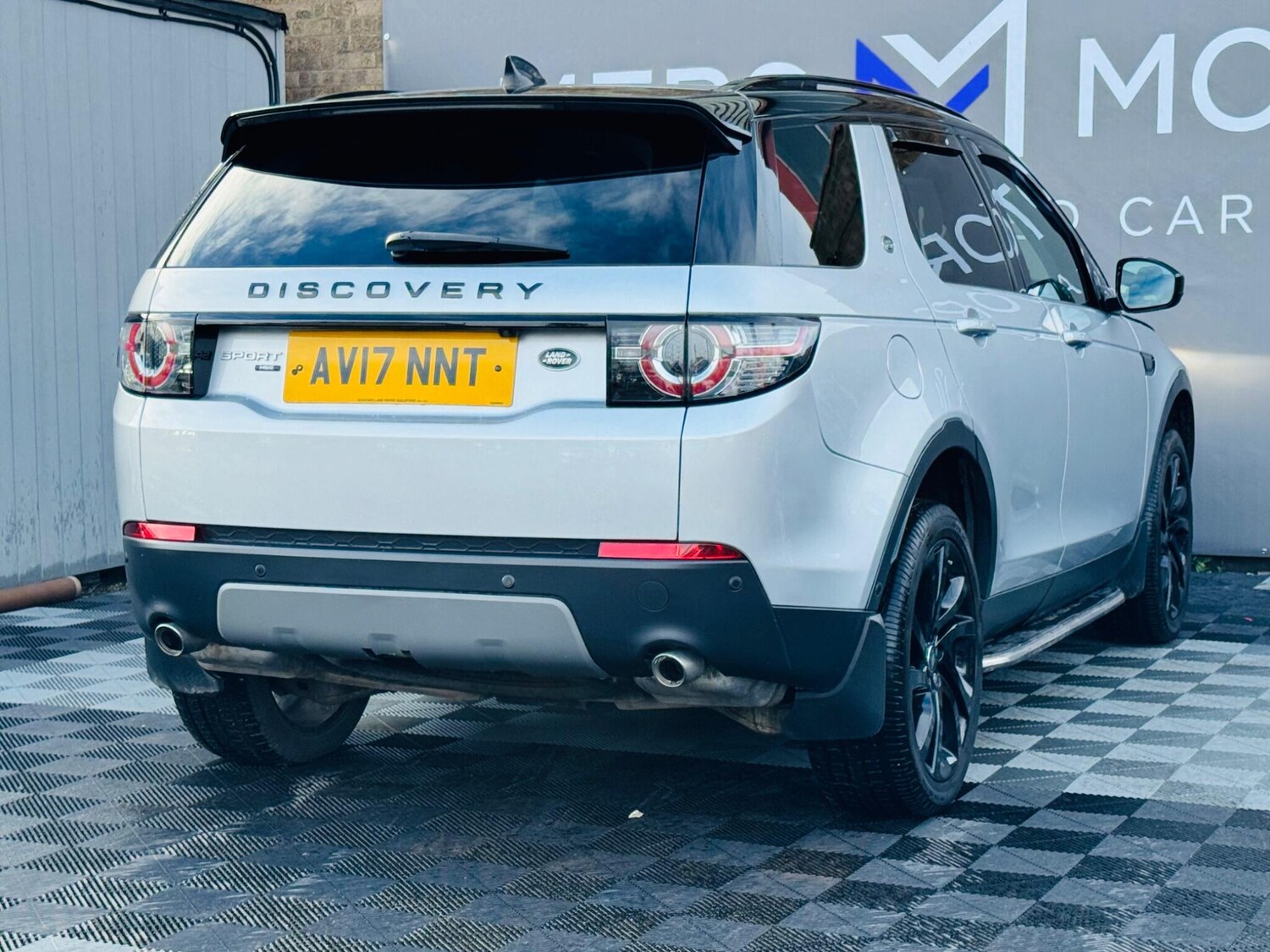 Used Land Rover Discovery Sport 2017 for sale - 77524368: Photo 25