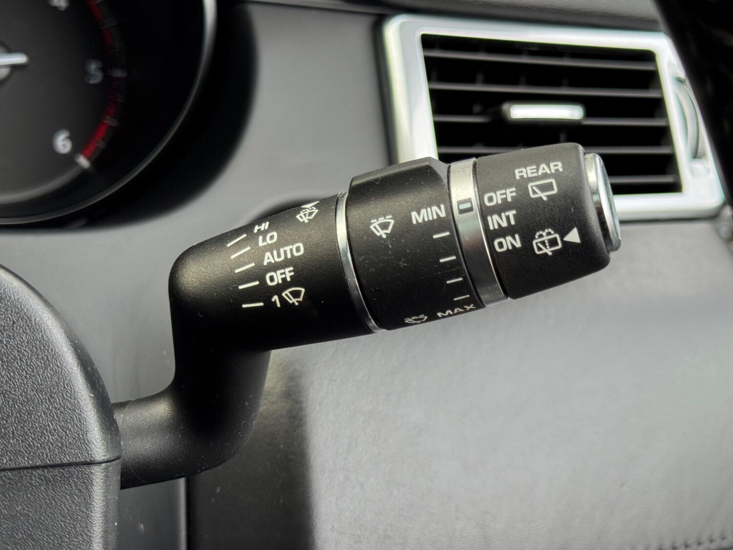 Used Land Rover Discovery Sport 2017 for sale - 77524368: Photo 40