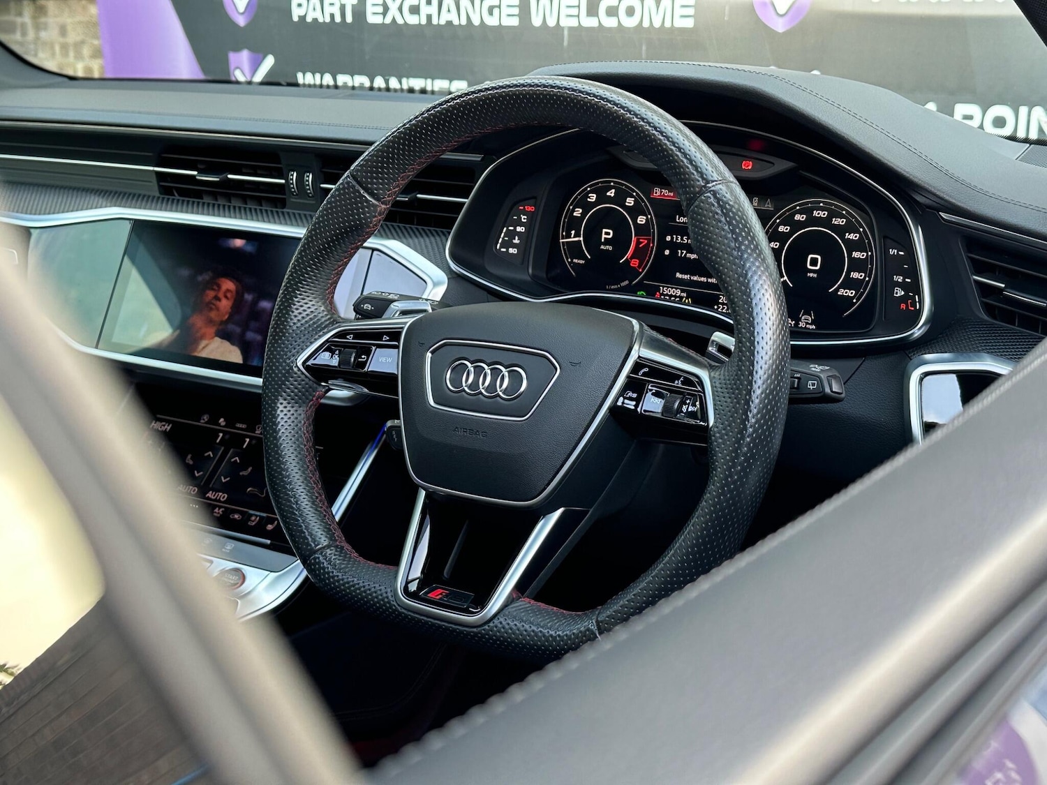 Used Audi RS6 2023 for sale - 76989350: Photo 15