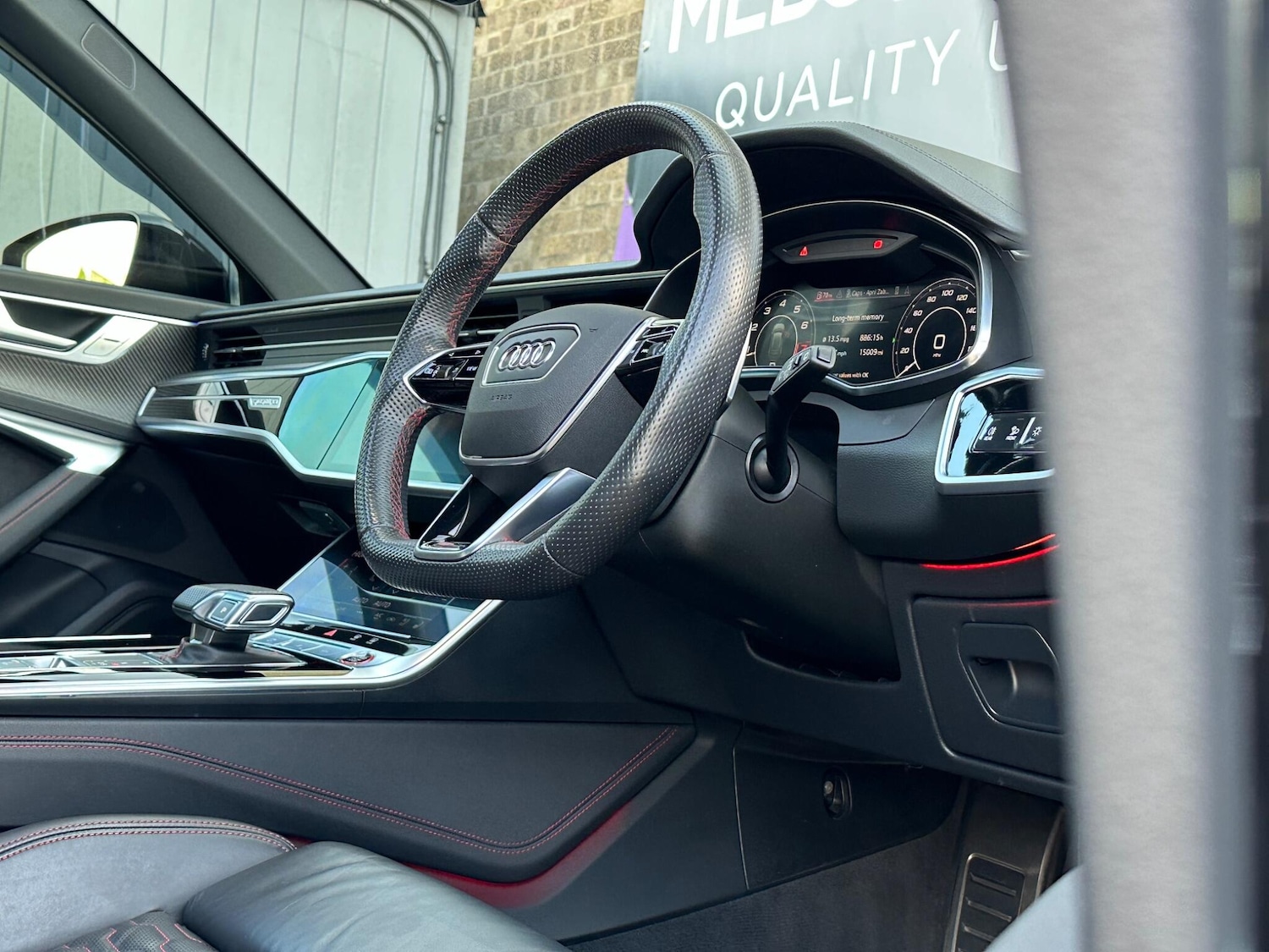 Used Audi RS6 2023 for sale - 76989350: Photo 16