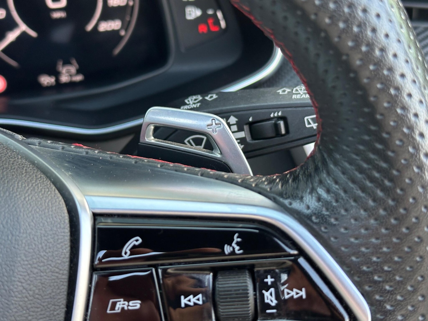 Used Audi RS6 2023 for sale - 76989350: Photo 41