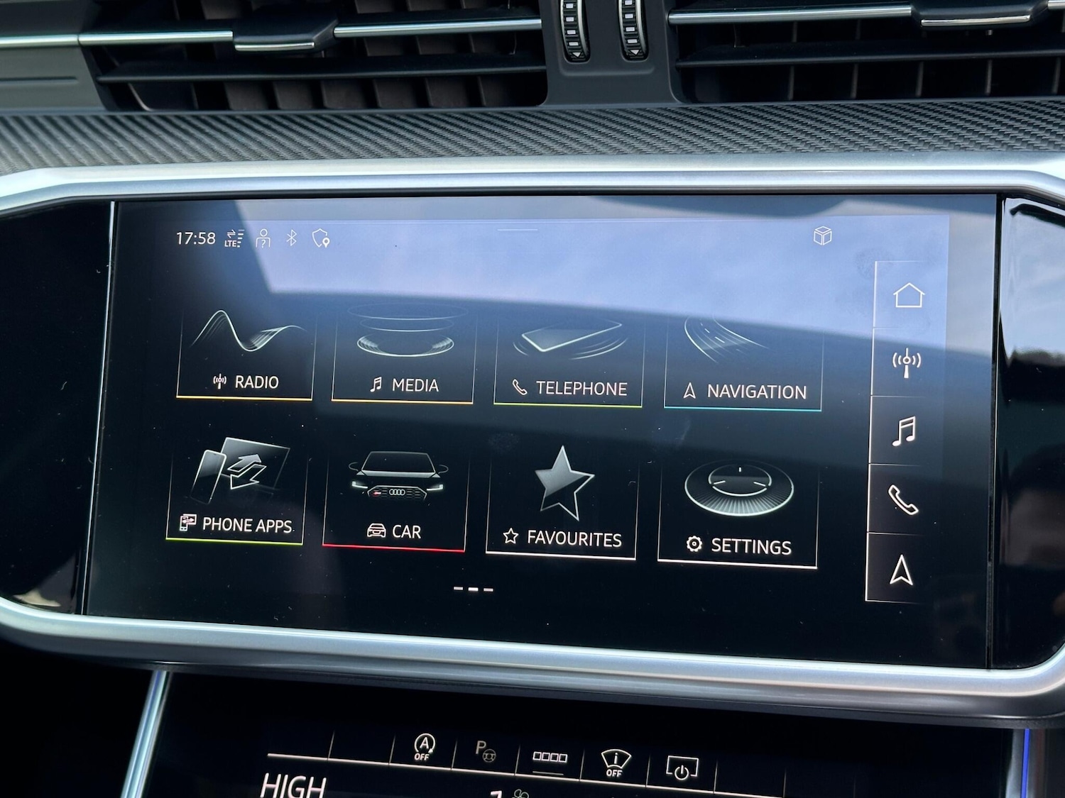 Used Audi RS6 2023 for sale - 76989350: Photo 47