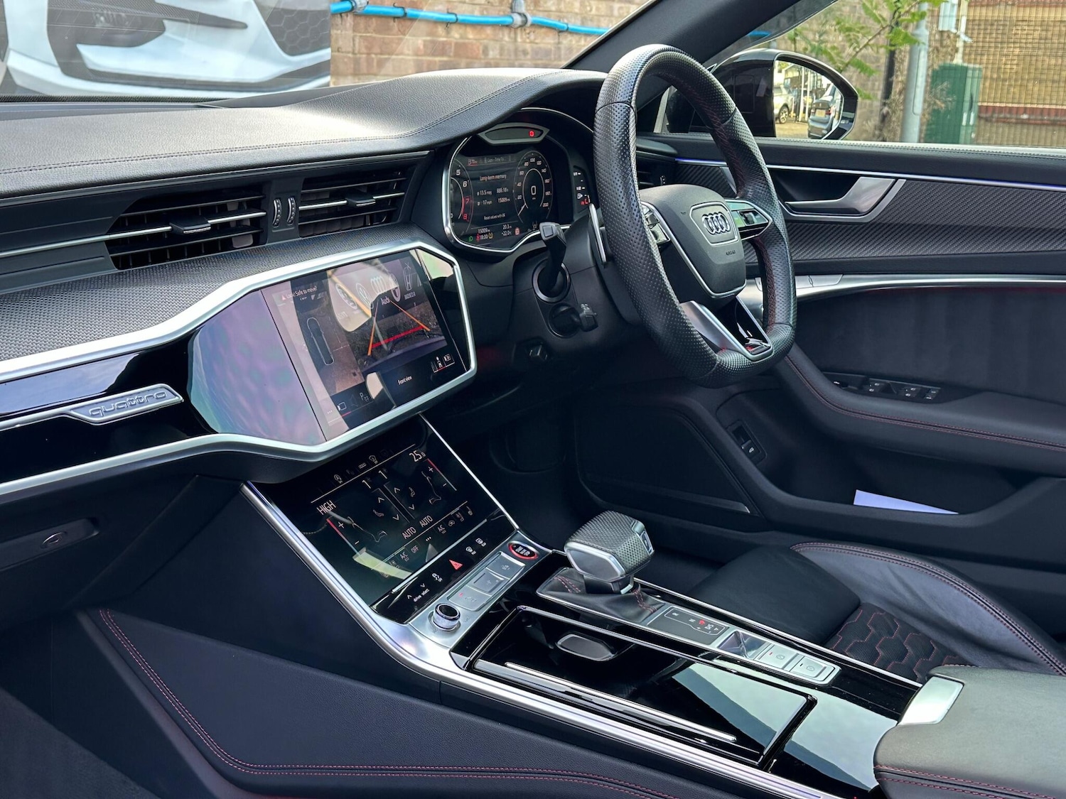 Used Audi RS6 2023 for sale - 76989350: Photo 59