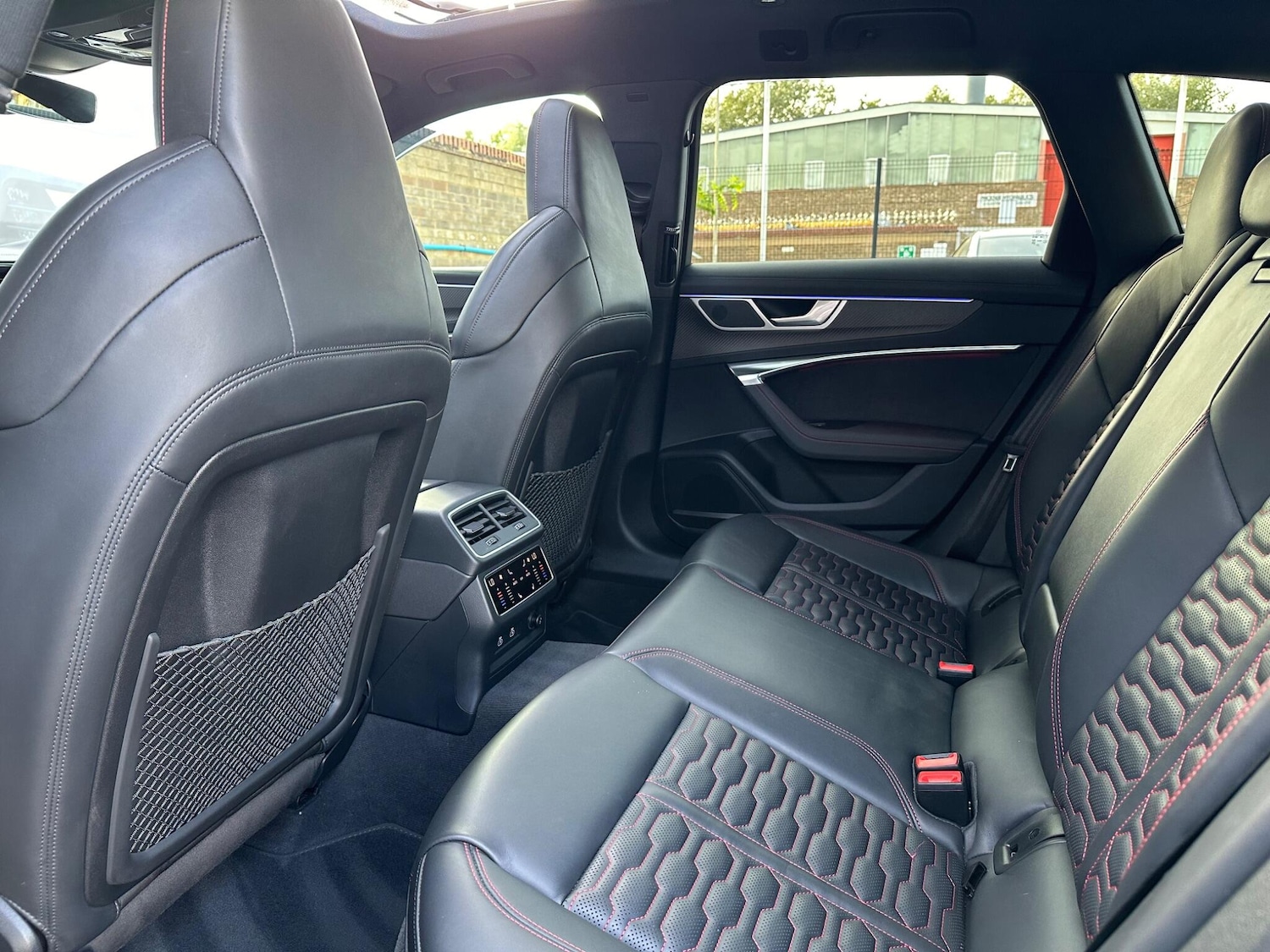 Used Audi RS6 2023 for sale - 76989350: Photo 60