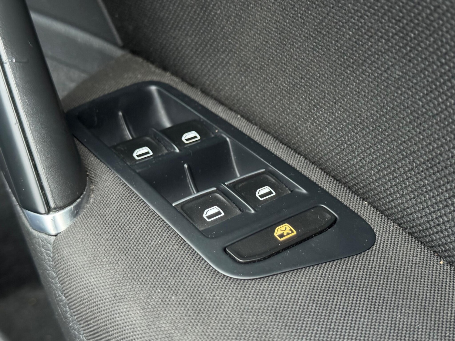 Used Volkswagen Golf 2015 for sale - 77052537: Photo 24