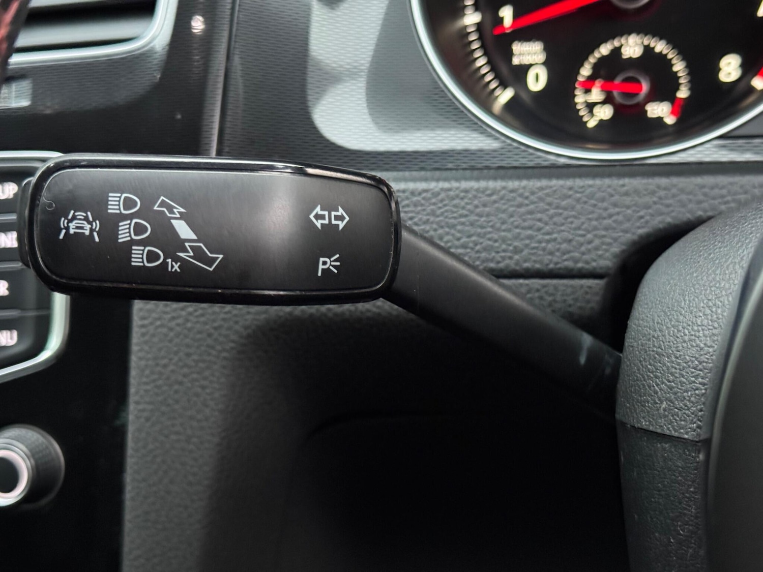 Used Volkswagen Golf 2015 for sale - 77052537: Photo 28