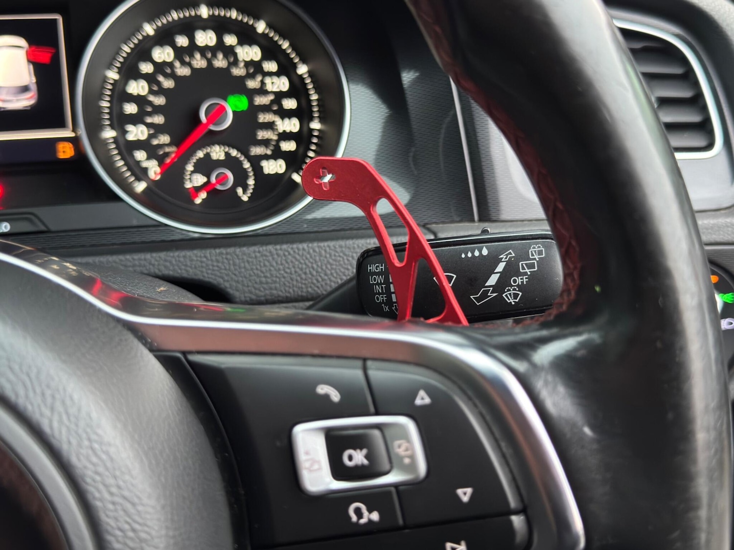 Used Volkswagen Golf 2015 for sale - 77052537: Photo 31