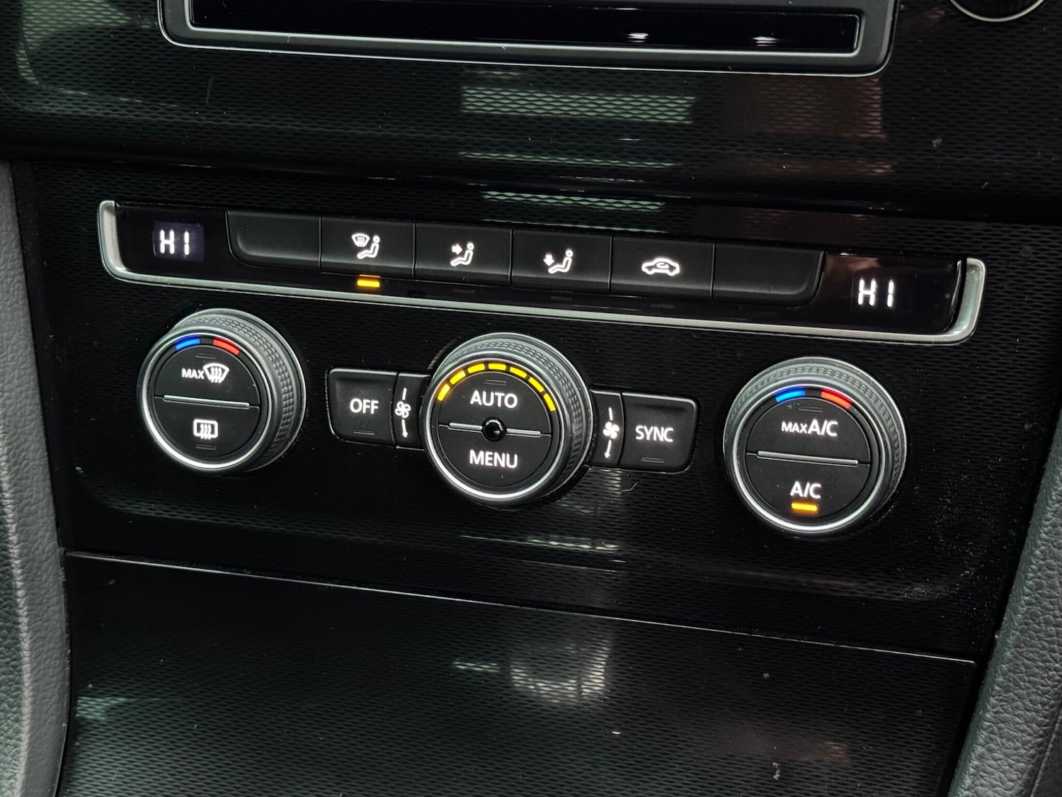 Used Volkswagen Golf 2015 for sale - 77052537: Photo 40