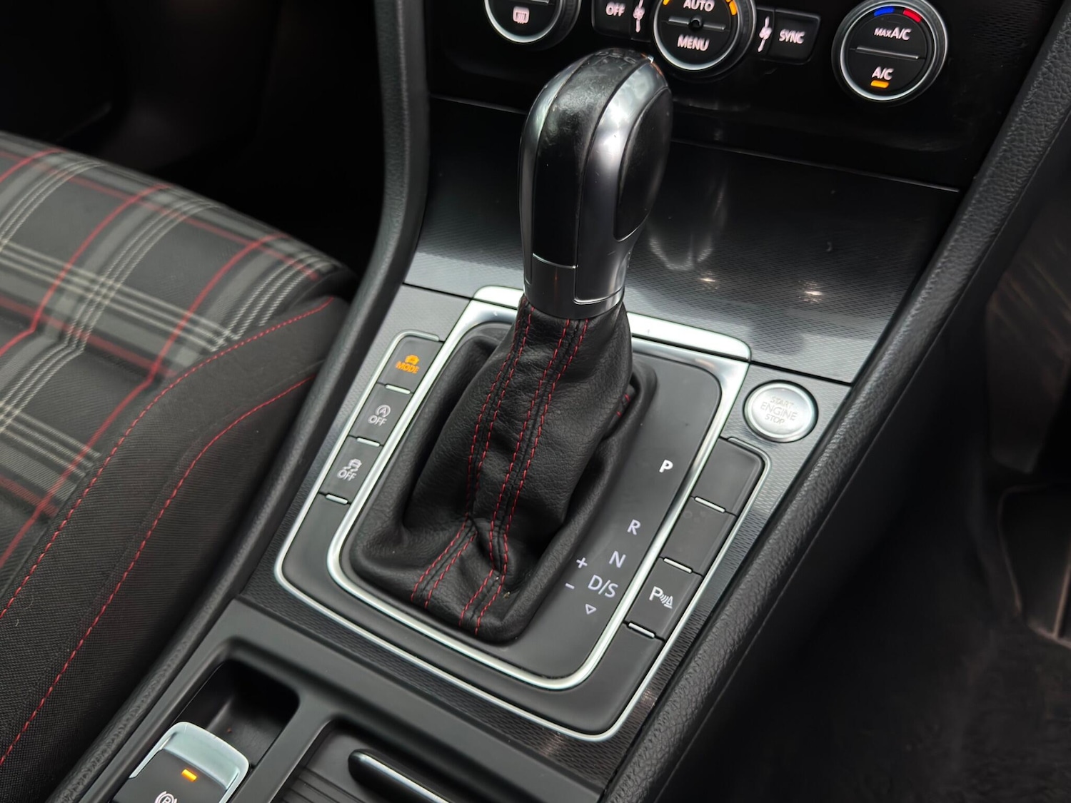 Used Volkswagen Golf 2015 for sale - 77052537: Photo 43