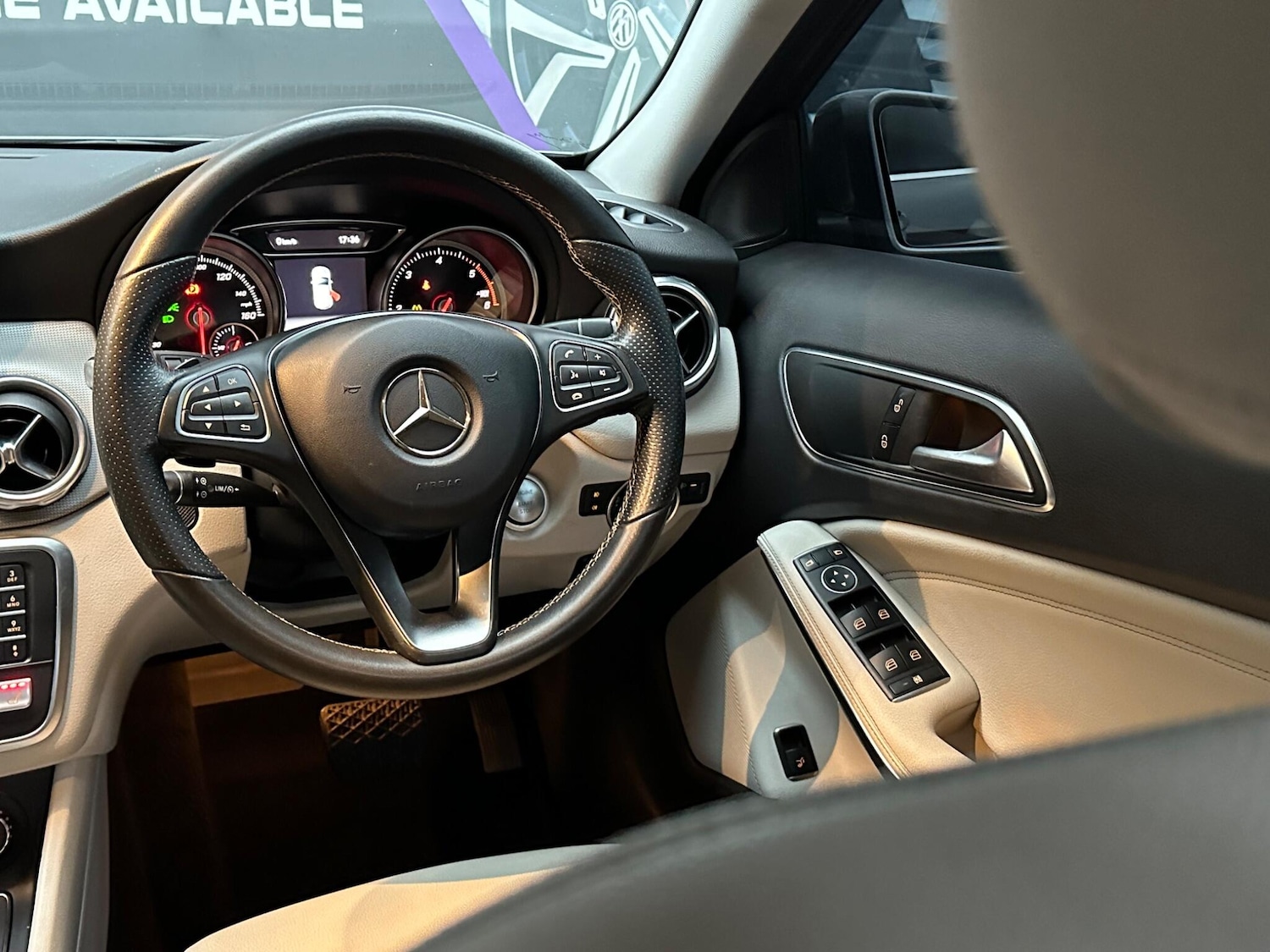 Used Mercedes-Benz GLA 2018 for sale - 76326645: Photo 11