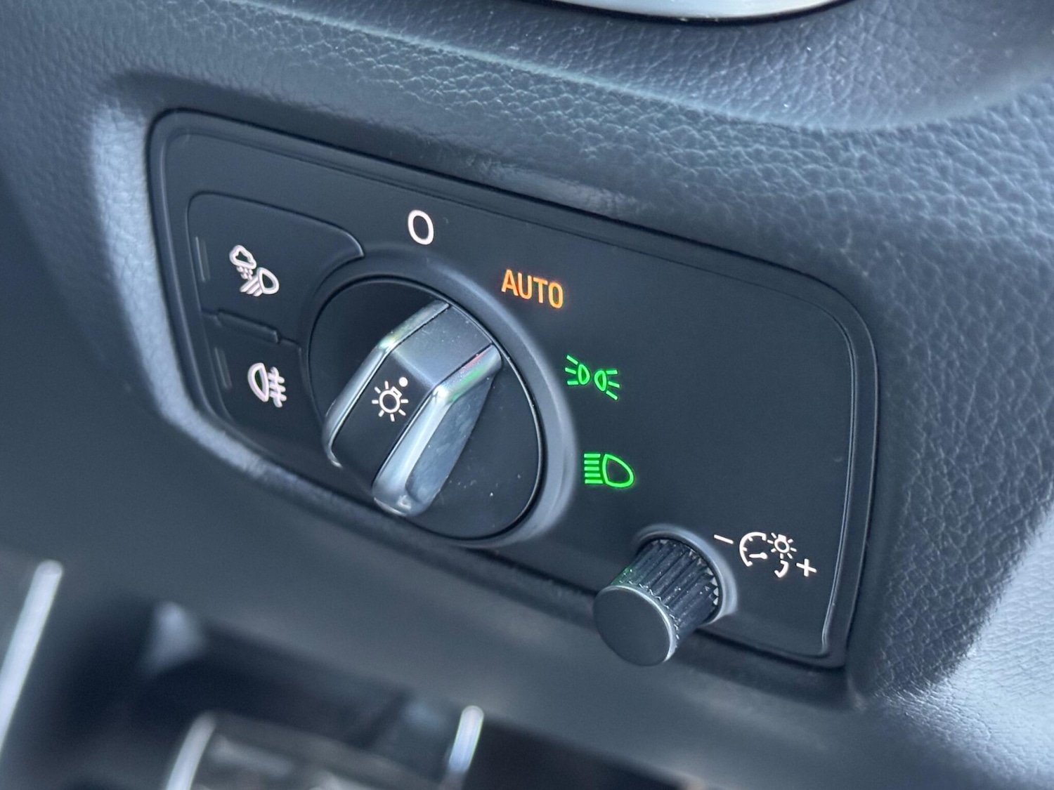 Used Audi A3 2017 for sale - 77163068: Photo 25