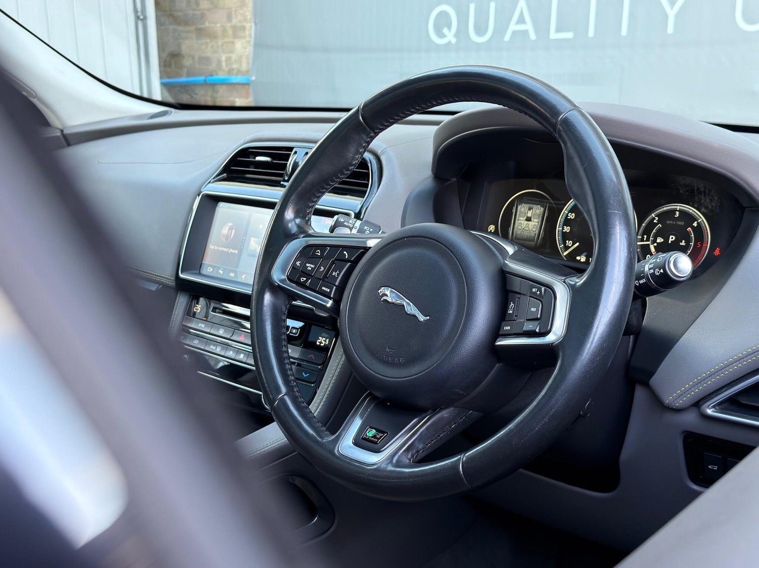 Used Jaguar F-Pace 2017 for sale - 77925870: Photo 12