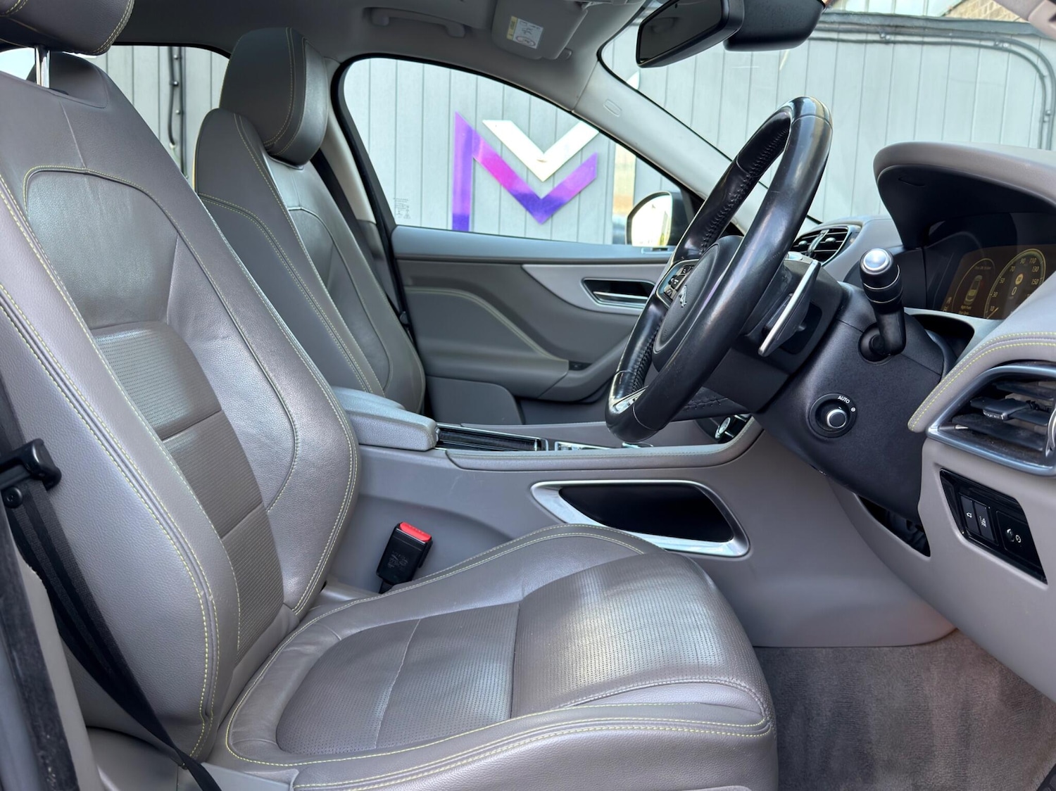 Used Jaguar F-Pace 2017 for sale - 77925870: Photo 26