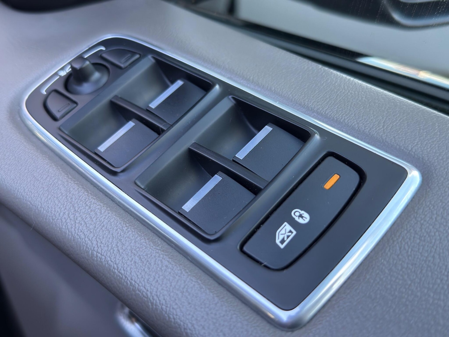 Used Jaguar F-Pace 2017 for sale - 77925870: Photo 30