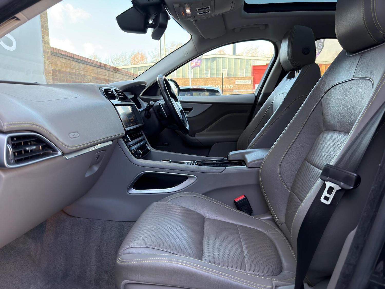 Used Jaguar F-Pace 2017 for sale - 77925870: Photo 51