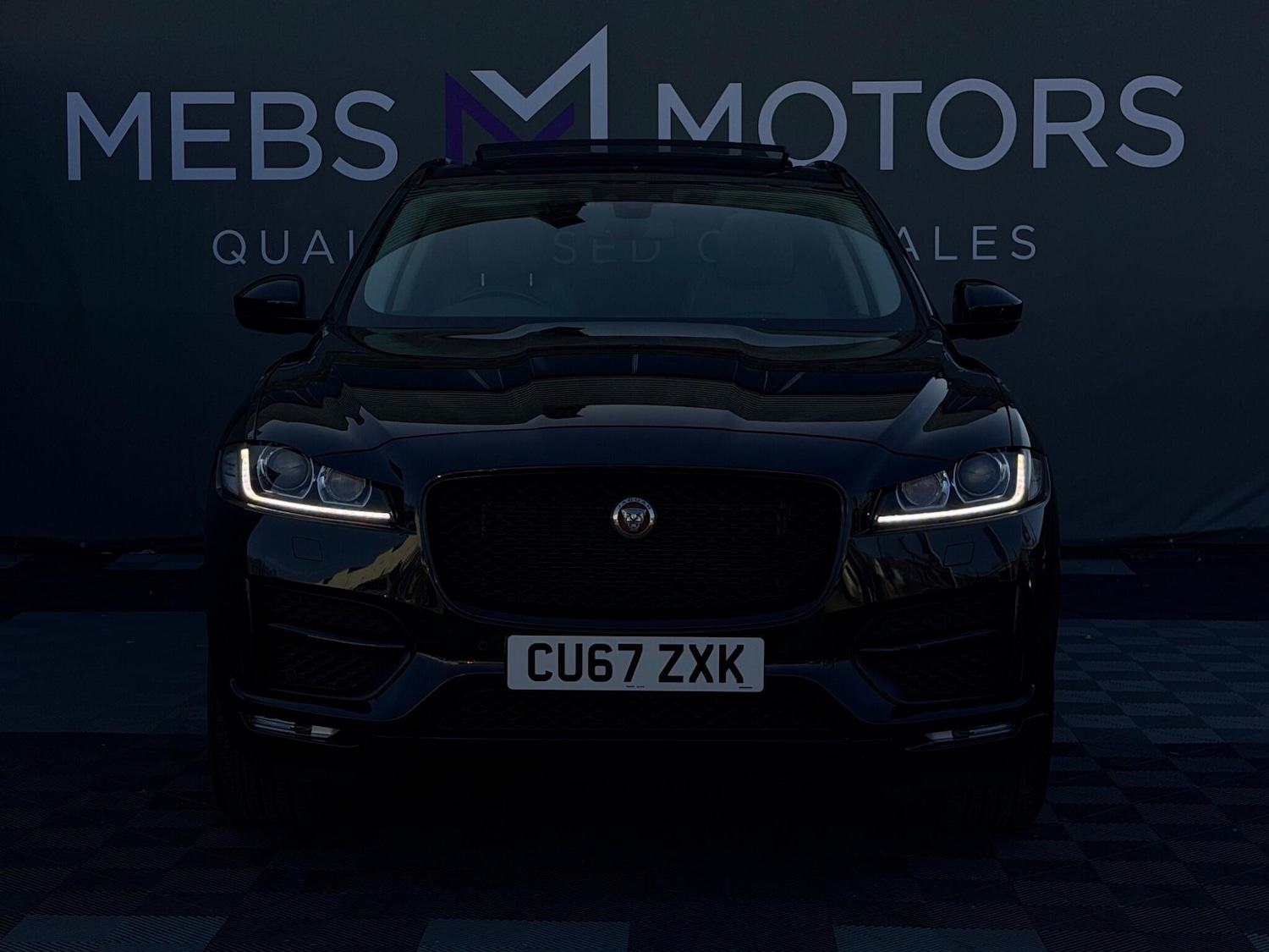 Used Jaguar F-Pace 2017 for sale - 77925870: Photo 6