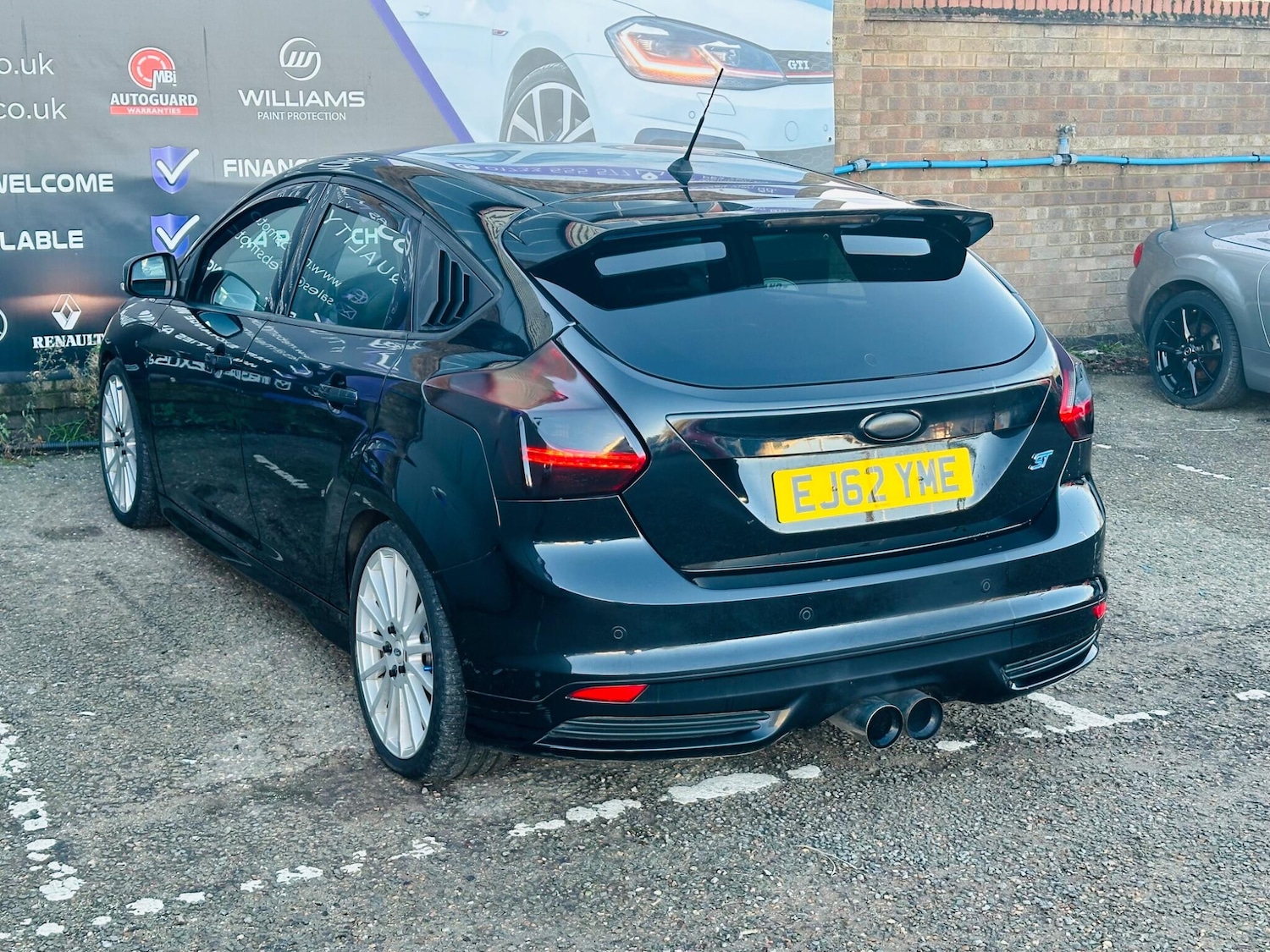 Used Ford Focus for sale - 76753354: Photo 16