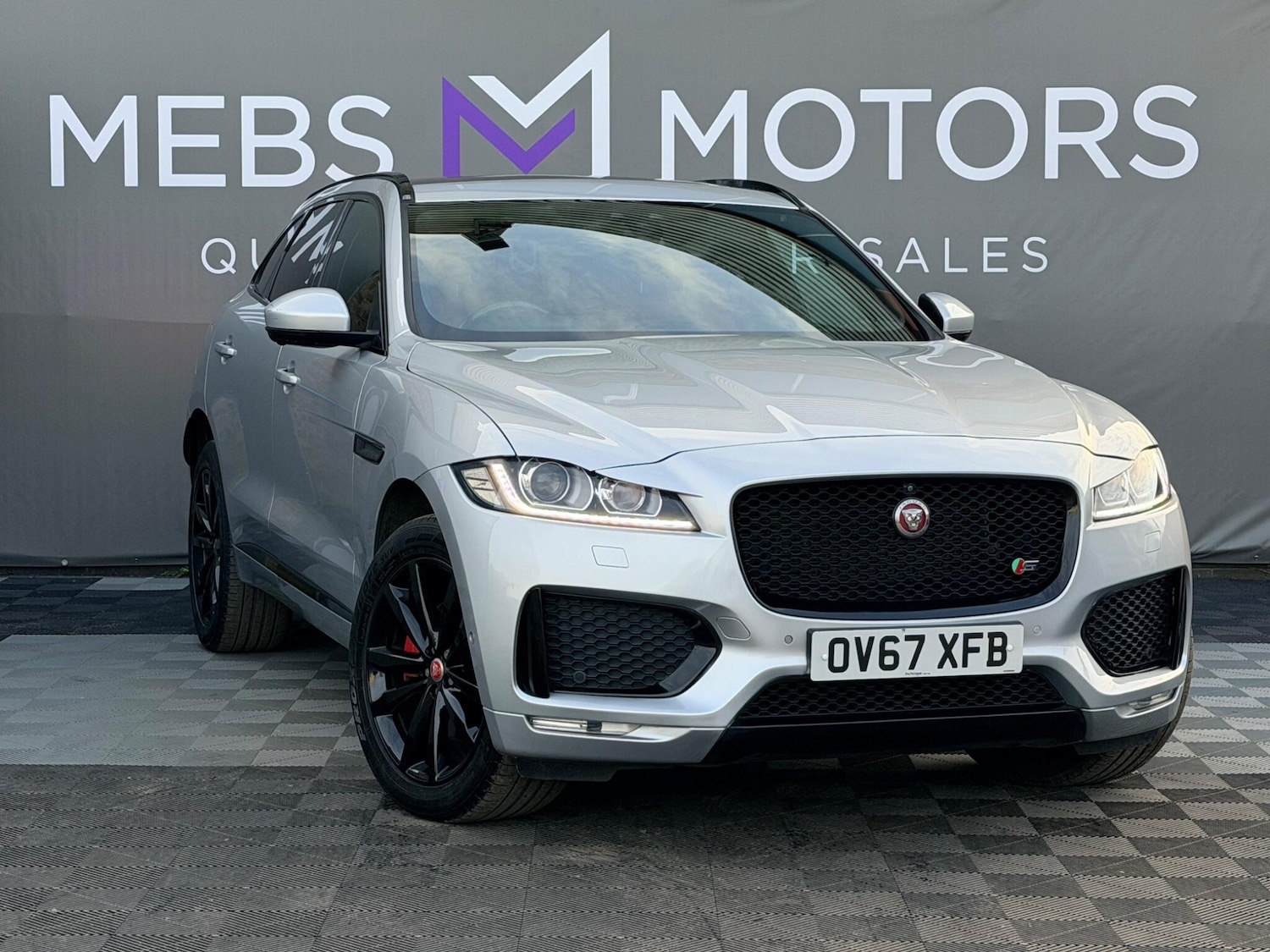 Used Jaguar F-Pace 2017 for sale - 77799464: Photo 1