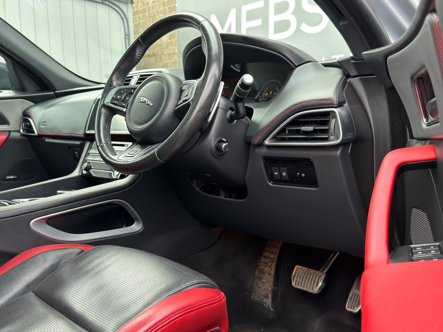 Used Jaguar F-Pace 2017 for sale - 77799464: Photo 13