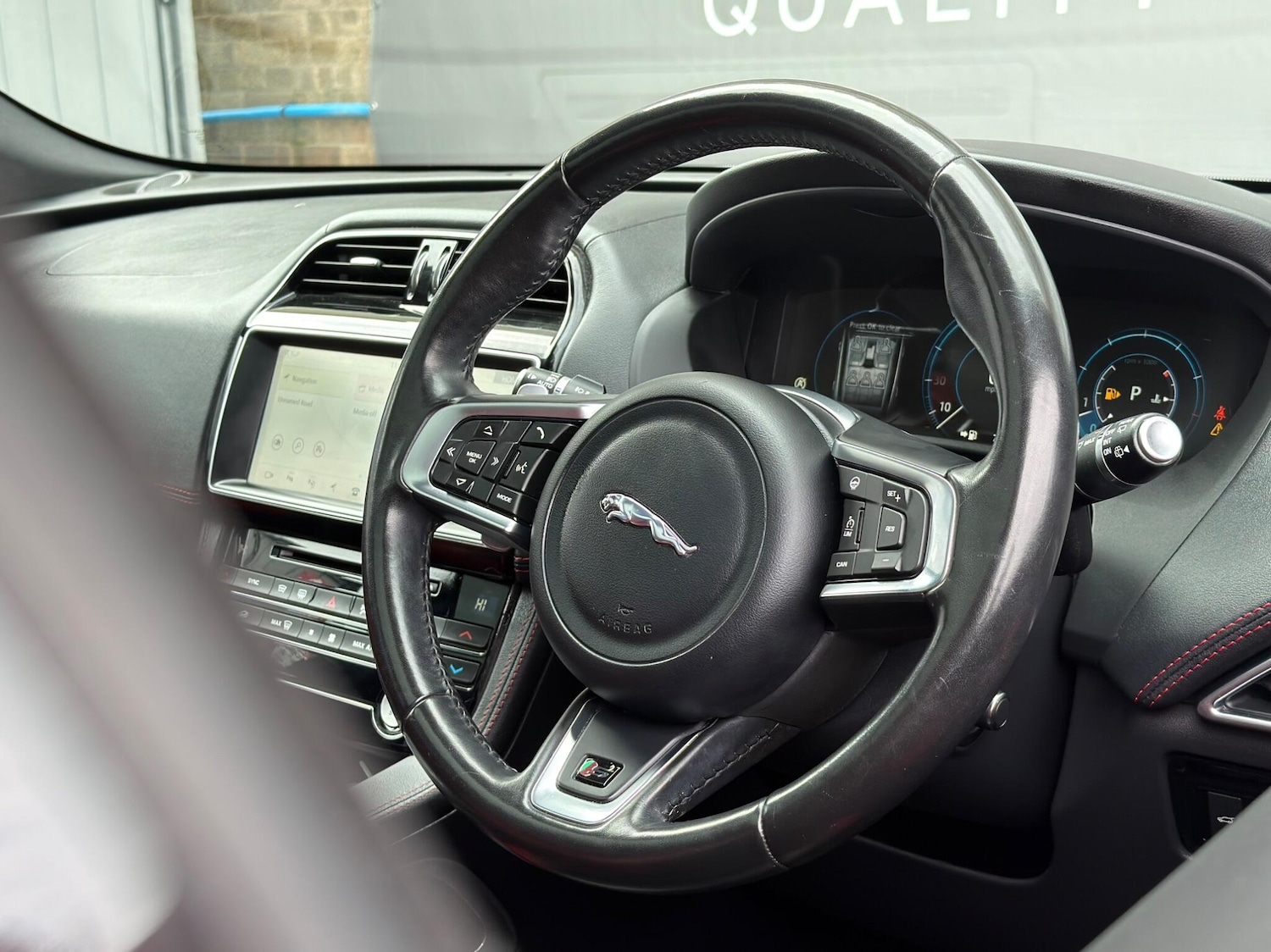 Used Jaguar F-Pace 2017 for sale - 77799464: Photo 14