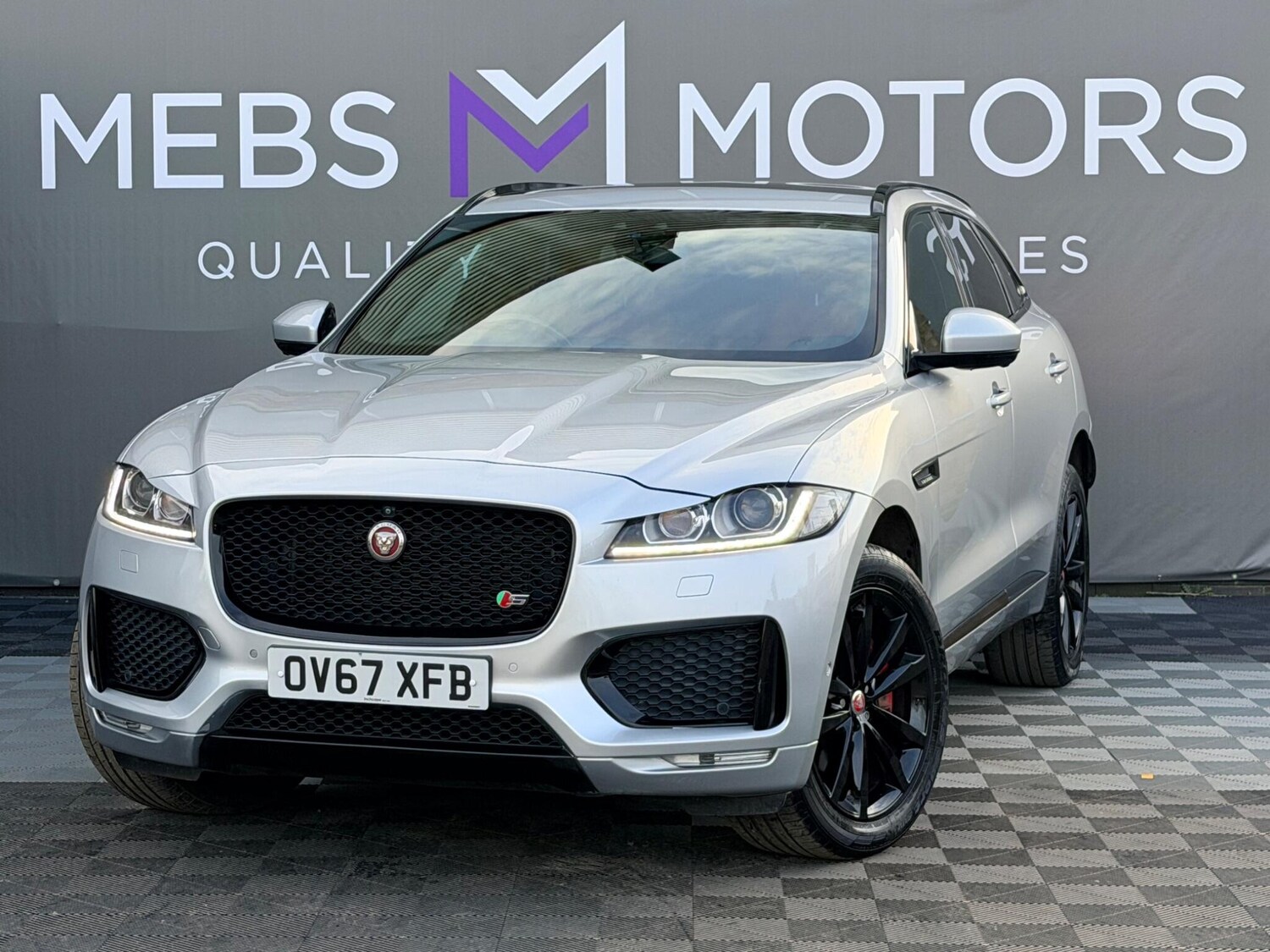 Used Jaguar F-Pace 2017 for sale - 77799464: Photo 18