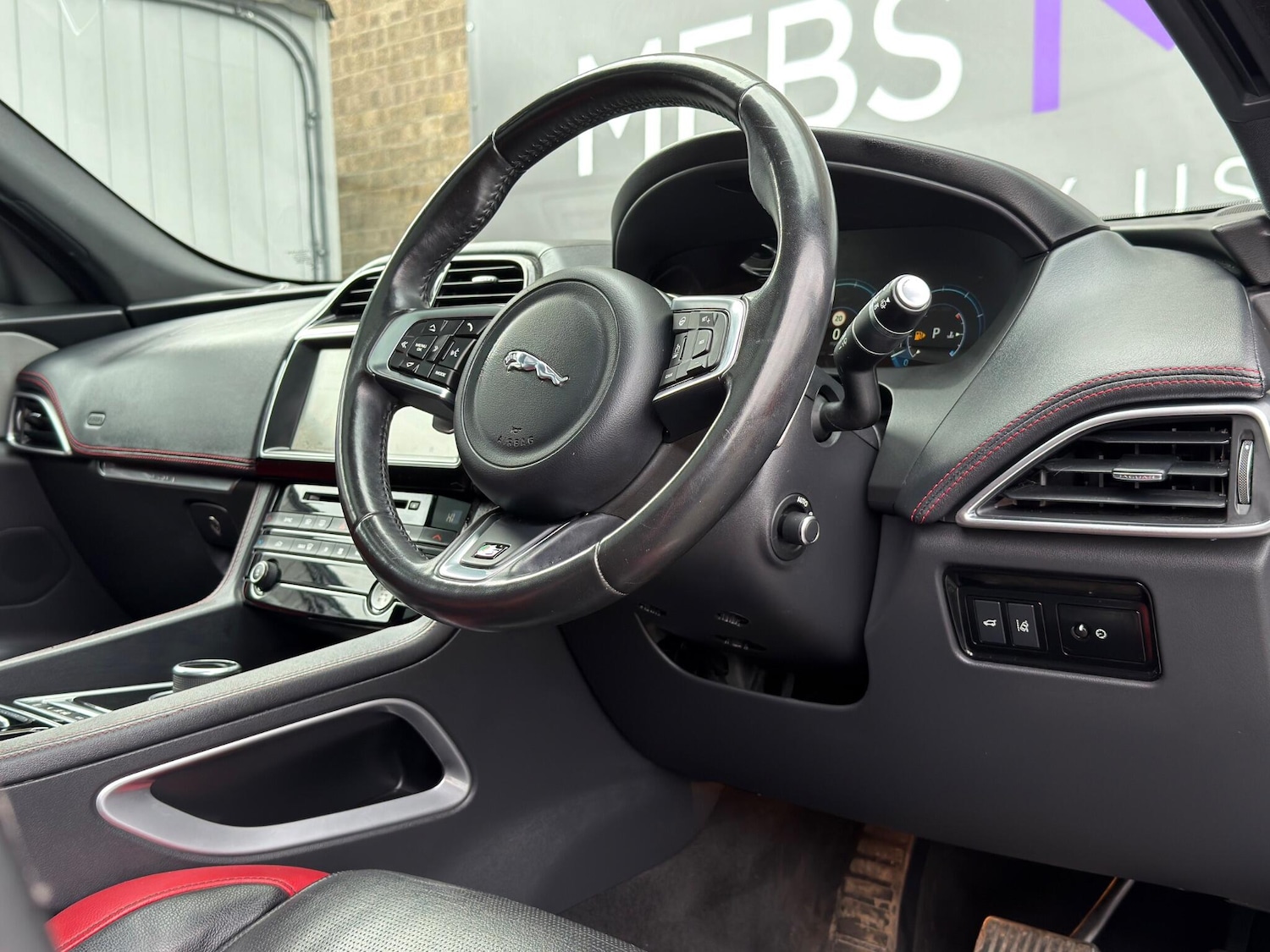 Used Jaguar F-Pace 2017 for sale - 77799464: Photo 32