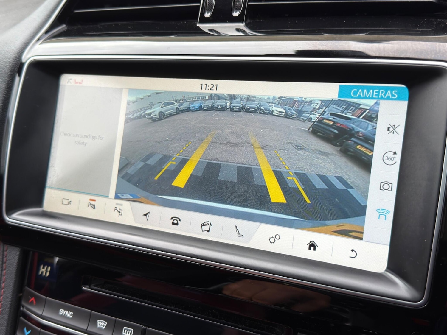 Used Jaguar F-Pace 2017 for sale - 77799464: Photo 43