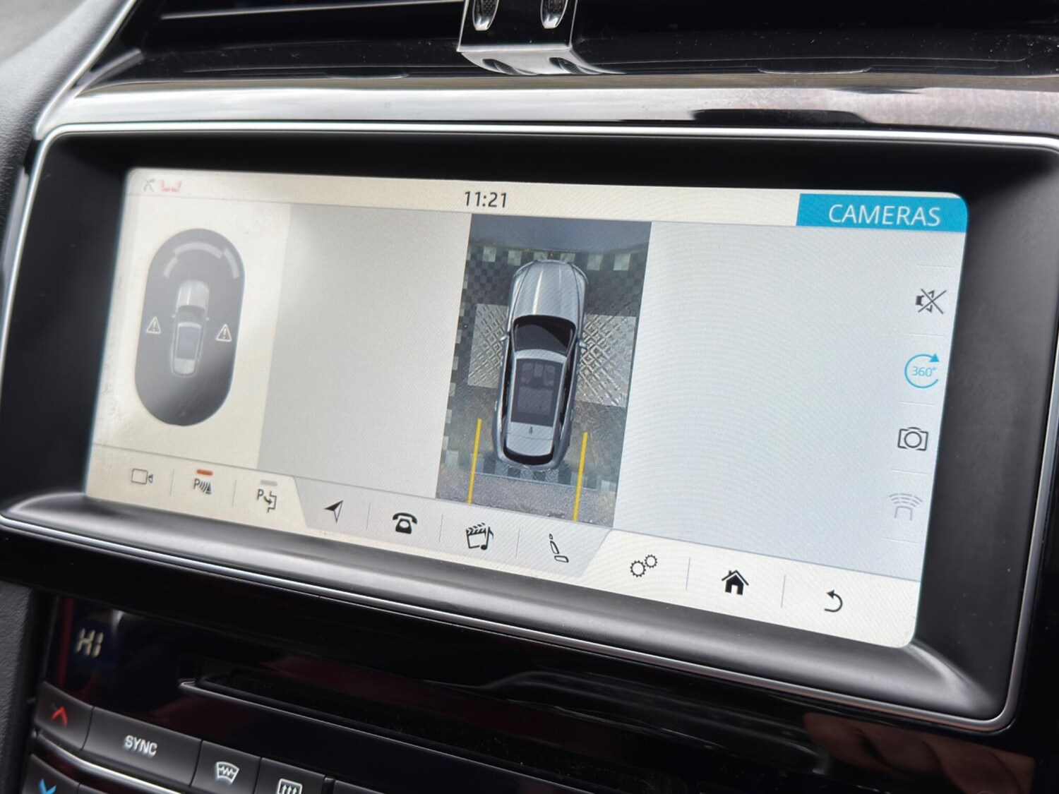 Used Jaguar F-Pace 2017 for sale - 77799464: Photo 44