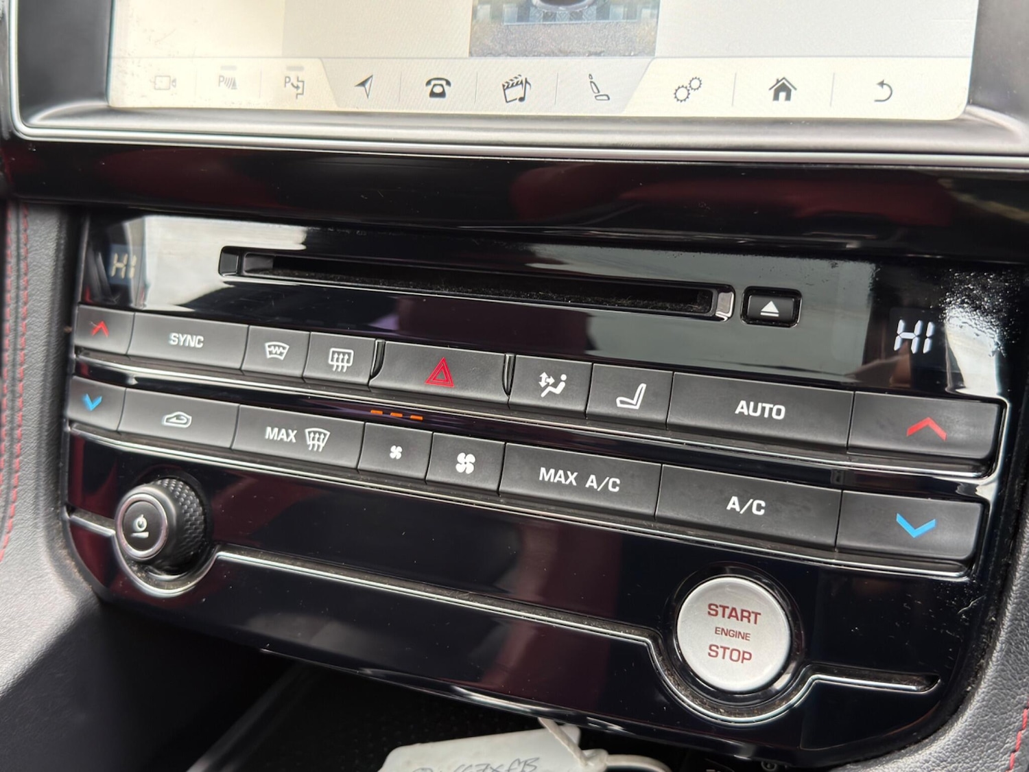 Used Jaguar F-Pace 2017 for sale - 77799464: Photo 52