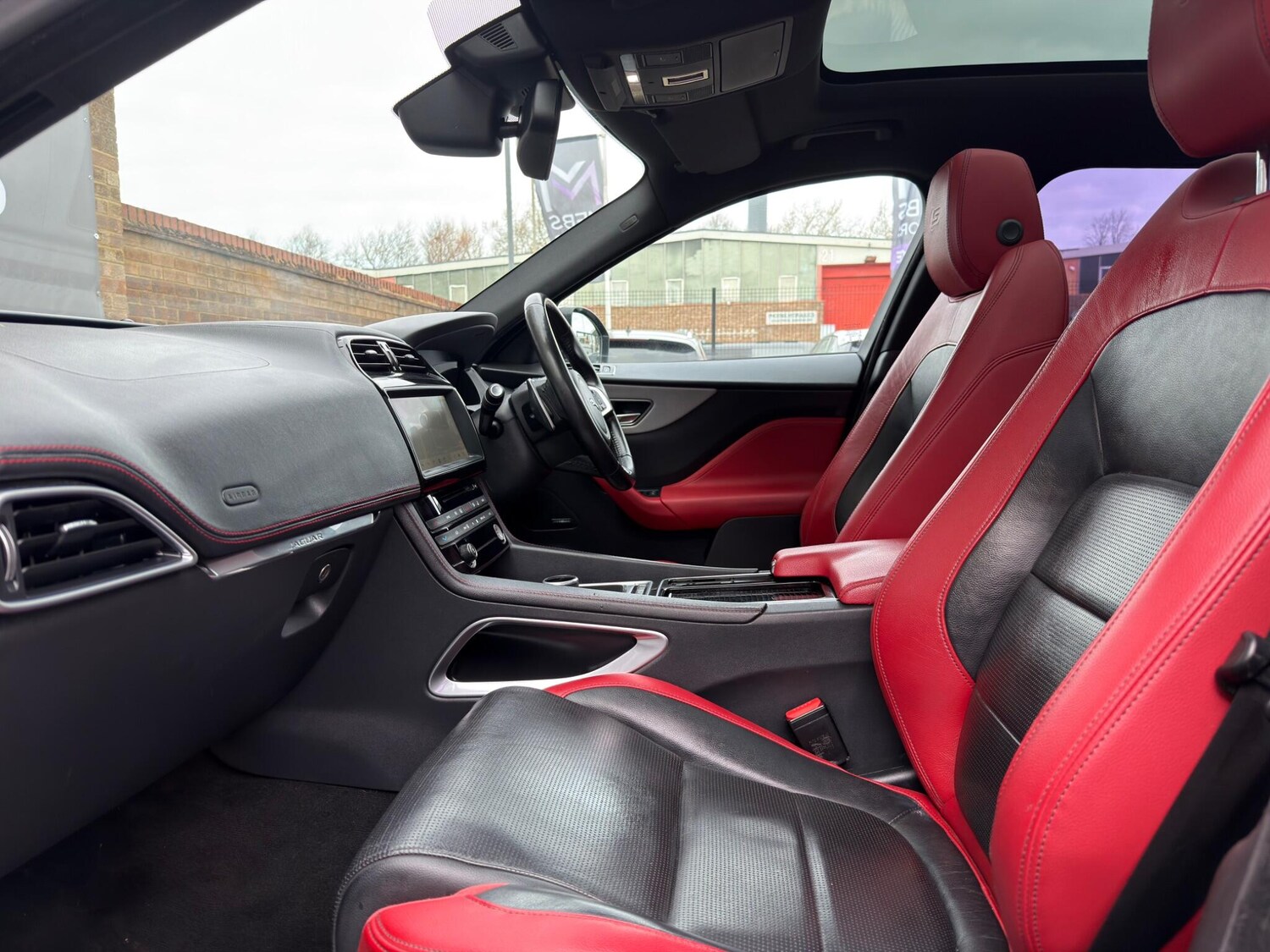 Used Jaguar F-Pace 2017 for sale - 77799464: Photo 57