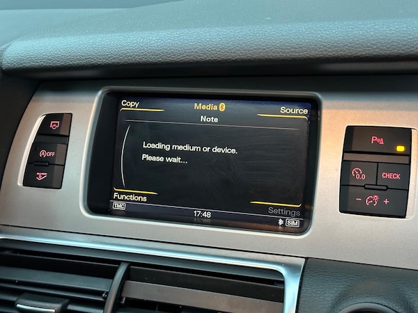 Used Audi Q7 2014 for sale - 76306417: Photo 40