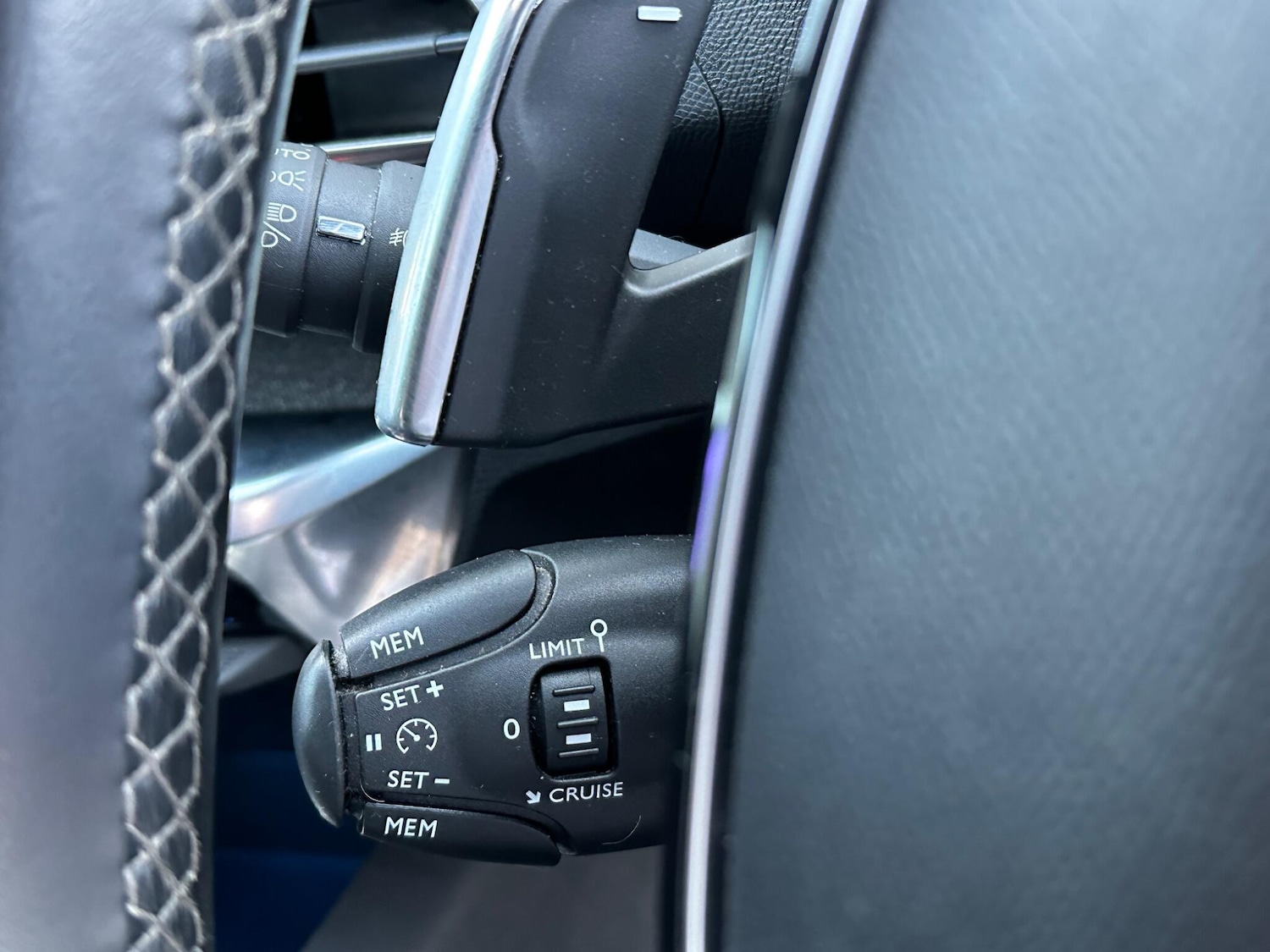 Used Peugeot 3008 2019 for sale - 76759673: Photo 28