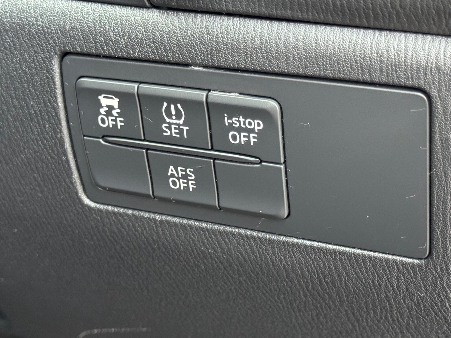 Used Mazda Mazda3 2016 for sale - 76849852: Photo 27