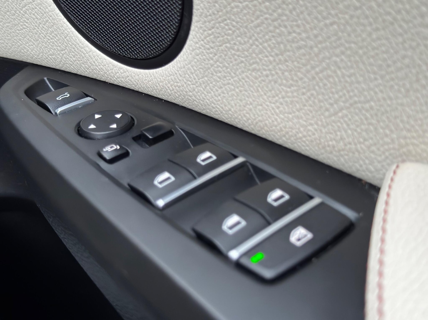 Used BMW X4 2016 for sale - 76965506: Photo 24