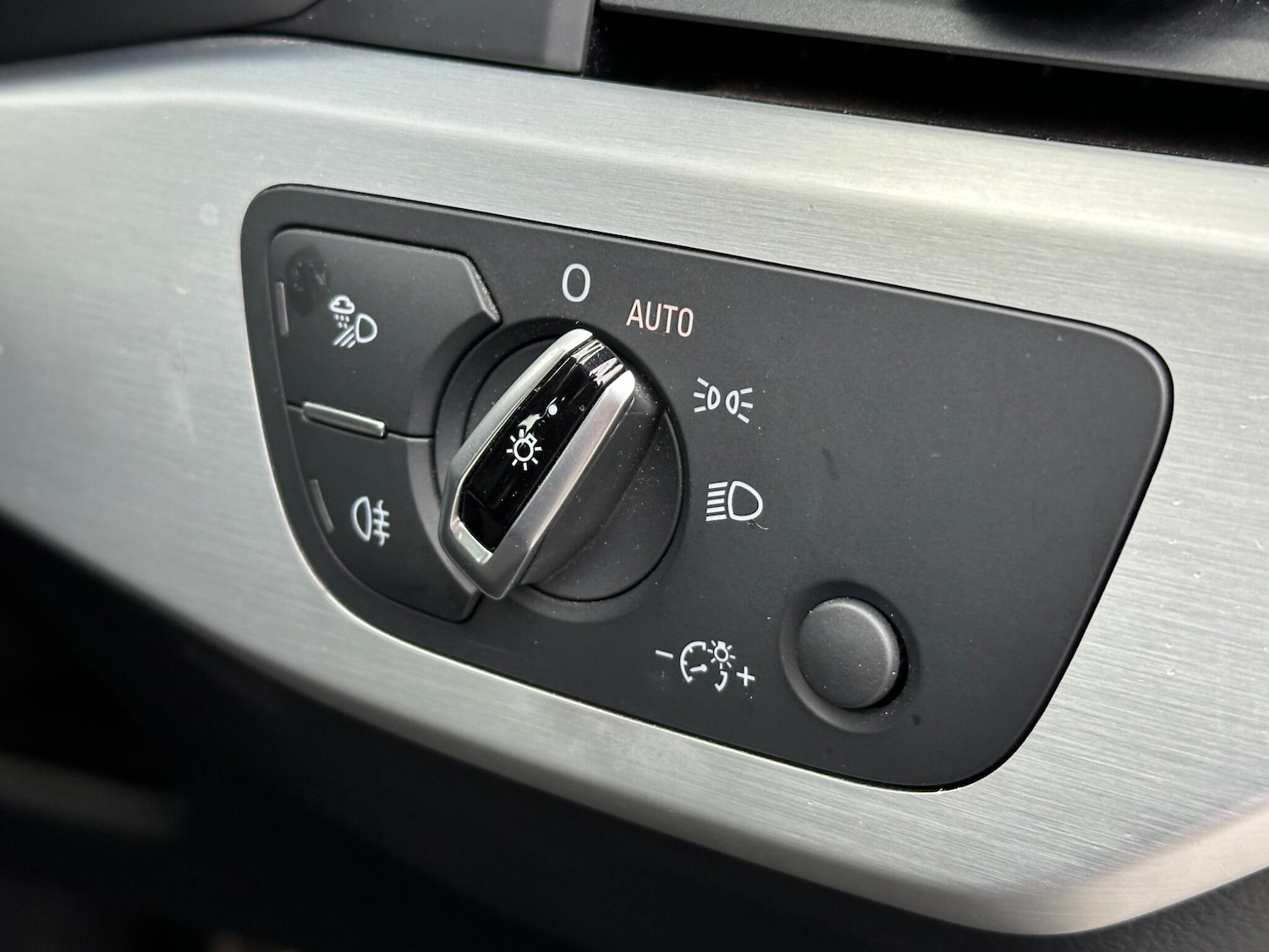 Used Audi A4 2017 for sale - 76511861: Photo 23