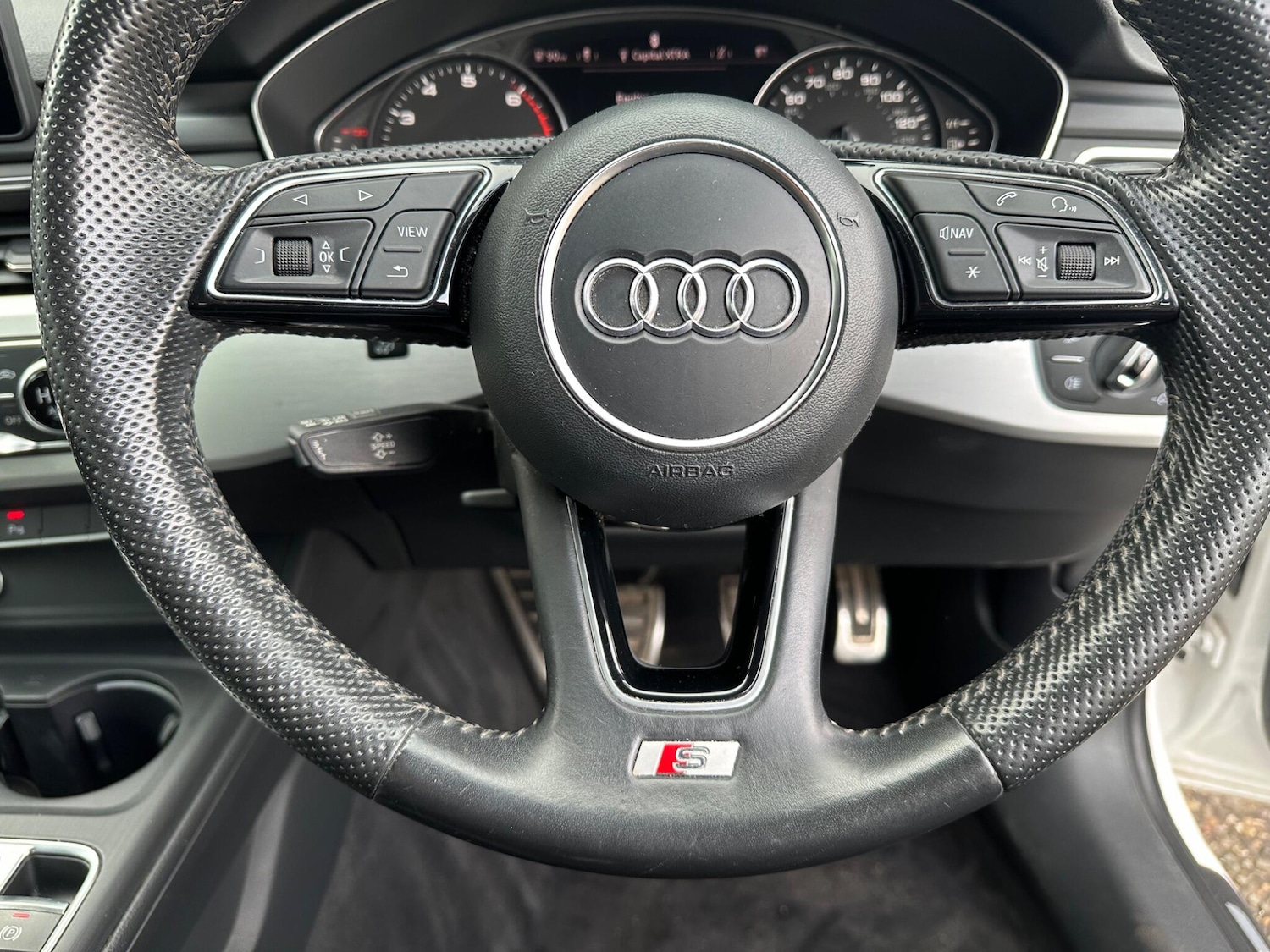 Used Audi A4 2017 for sale - 76511861: Photo 26