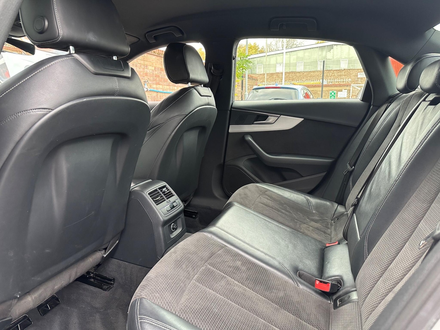 Used Audi A4 2017 for sale - 76511861: Photo 50