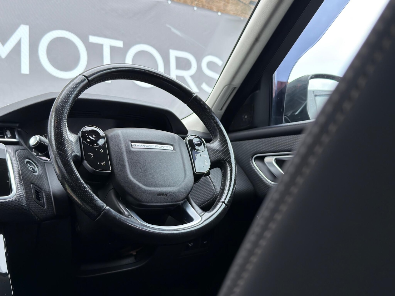 Used Land Rover Range Rover Velar 2019 for sale - 77646856: Photo 29