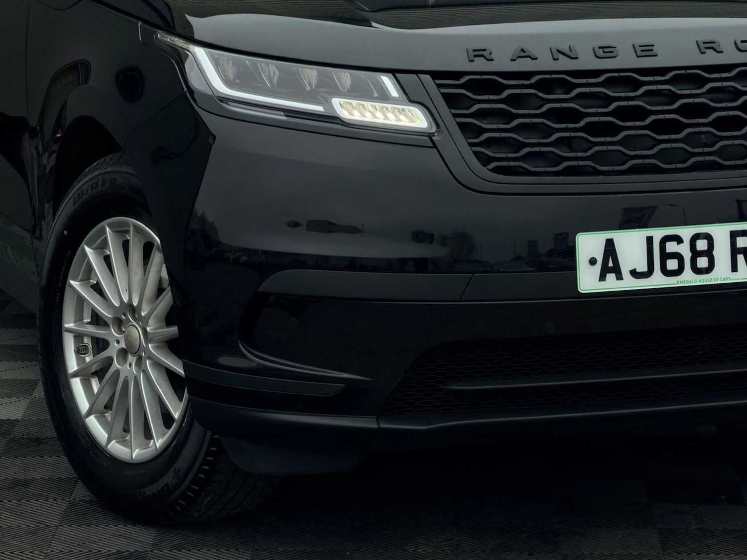 Used Land Rover Range Rover Velar 2019 for sale - 77646856: Photo 5