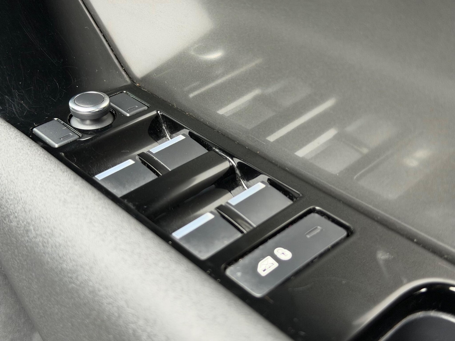 Used Land Rover Range Rover Velar 2019 for sale - 77646856: Photo 58